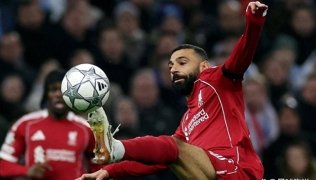 九游官网-利物浦训练开放日，赛后回应争议引欢呼，欧冠在即，训练强度明显提升的简单介绍